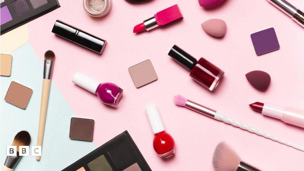 Animal testing: UK bans testing licences for make-up ingredients - BBC Newsround