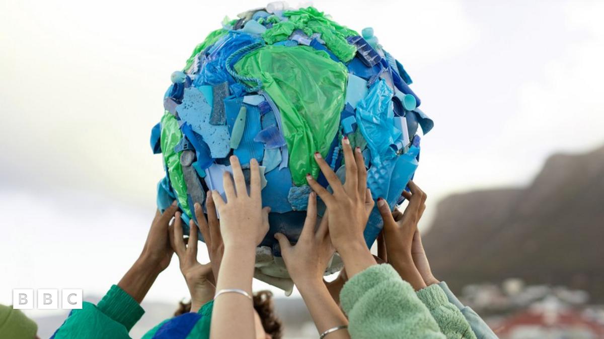 Global Recycling Day 2024: What is it? - BBC Newsround