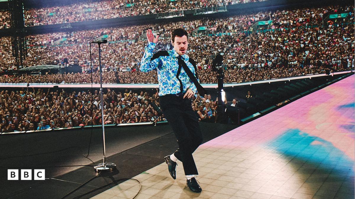 Harry Styles sets Guinness World Record for Wembley concert residency