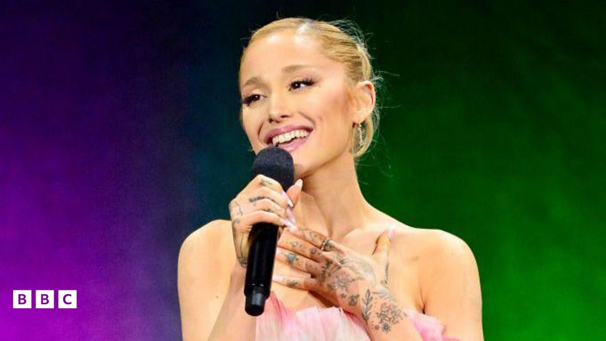 Ariana Grande prend une pause de la musique et des spectacles