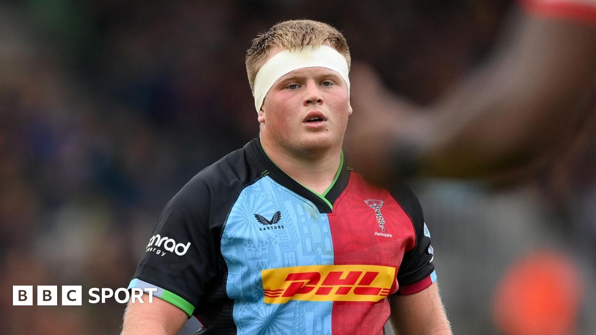 Fin Baxter: England prop signs new Harlequins contract