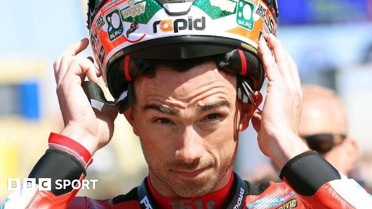 Irwin suffers fractures in Snetterton practice crash