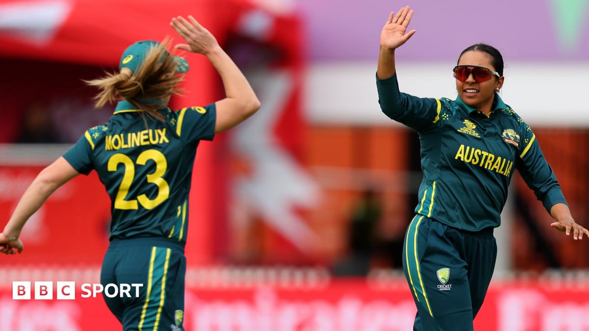Australia begin World Cup with crucial win over SA