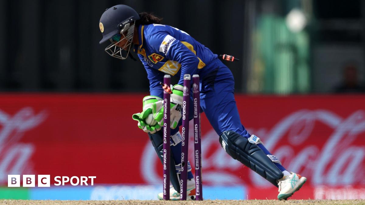 England Women vs Sri Lanka Women 경기 장면