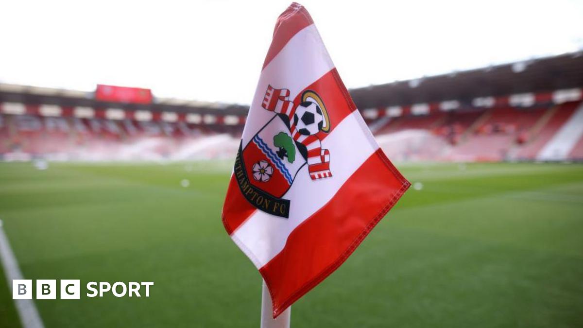 Southampton inicia revisión interna sobre acusaciones de espionaje