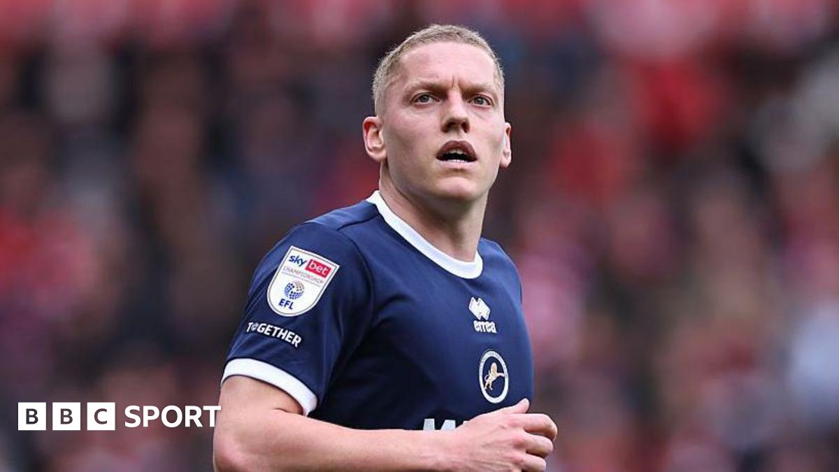 Millwall trigger extension in De Norre's contract