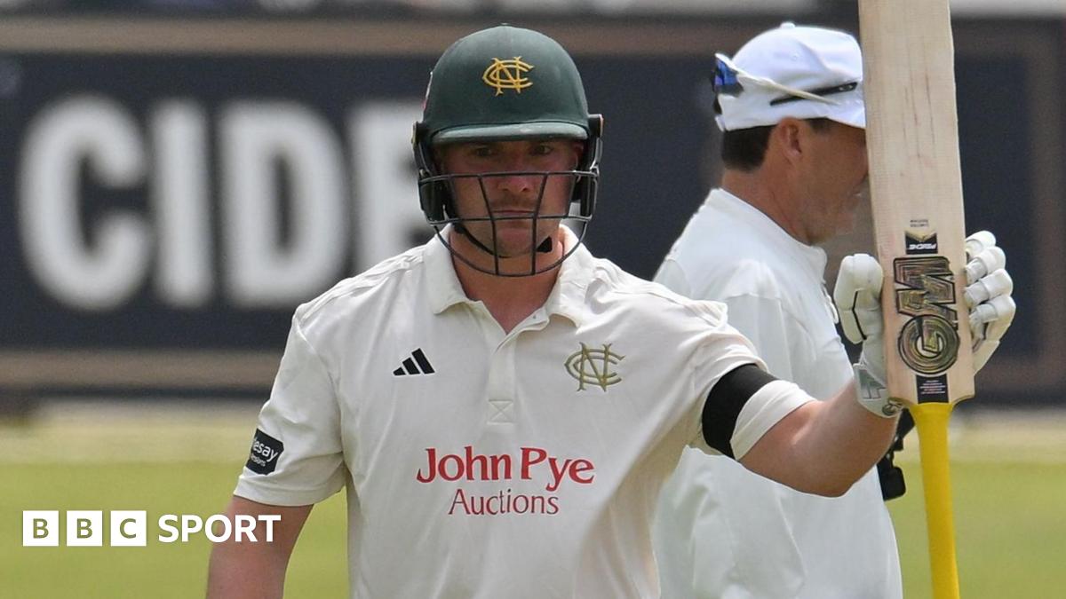 Nottinghamshire Lead Narrows to Two Points After Yorkshire Draw