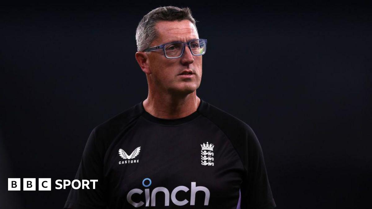 England sack coach Lewis after Ashes humiliation