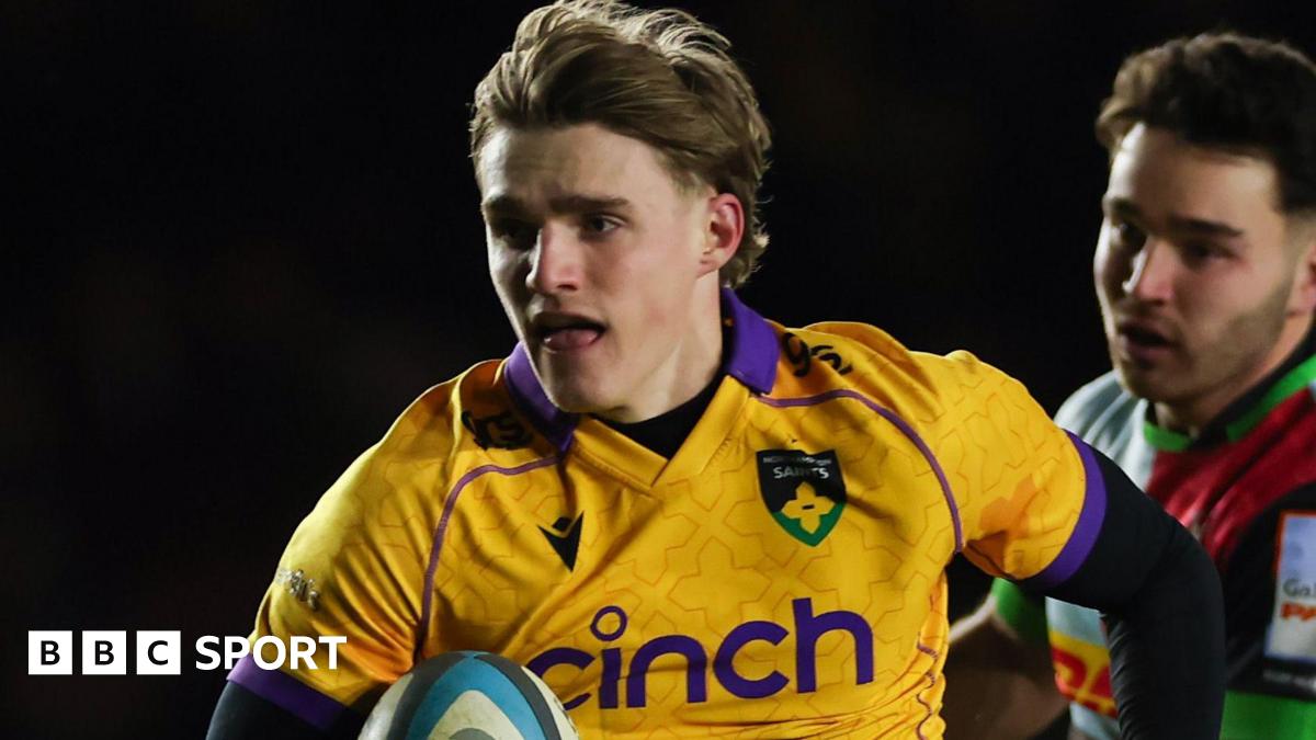 Saints boost semi-final hopes with win at Quins