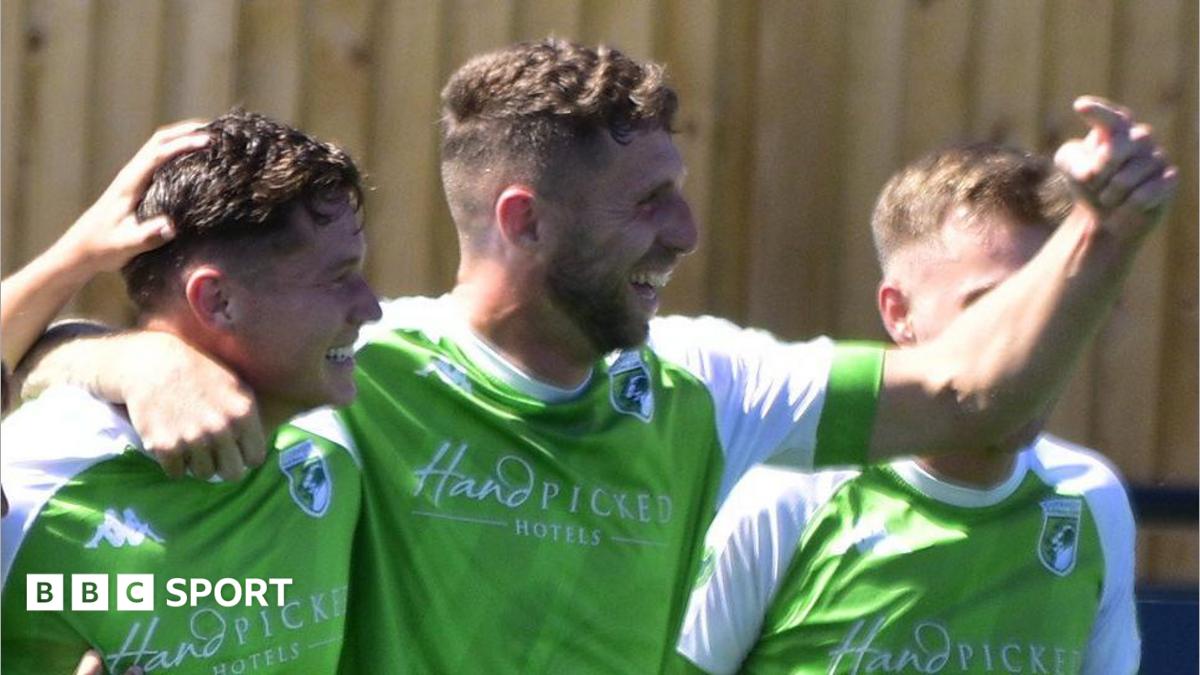 Murray helps Guernsey FC to Seaford Town win
