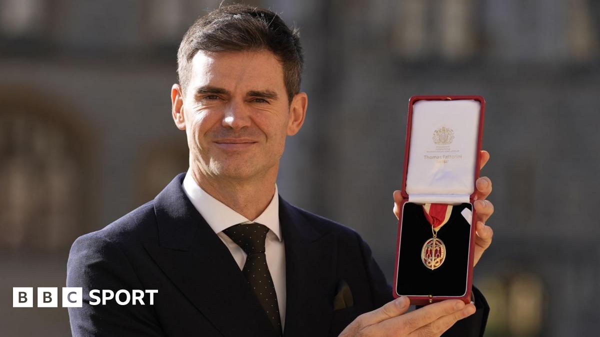 England legend Anderson receives knighthood