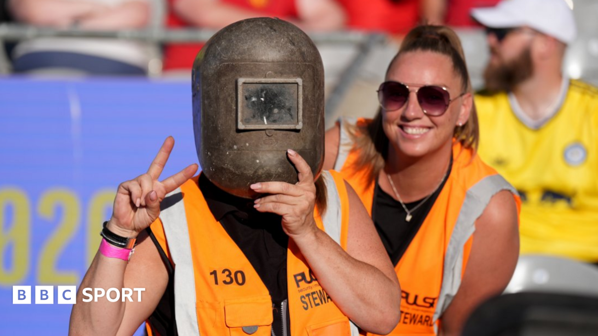Solar eclipse distracts from sporting events - in pictures