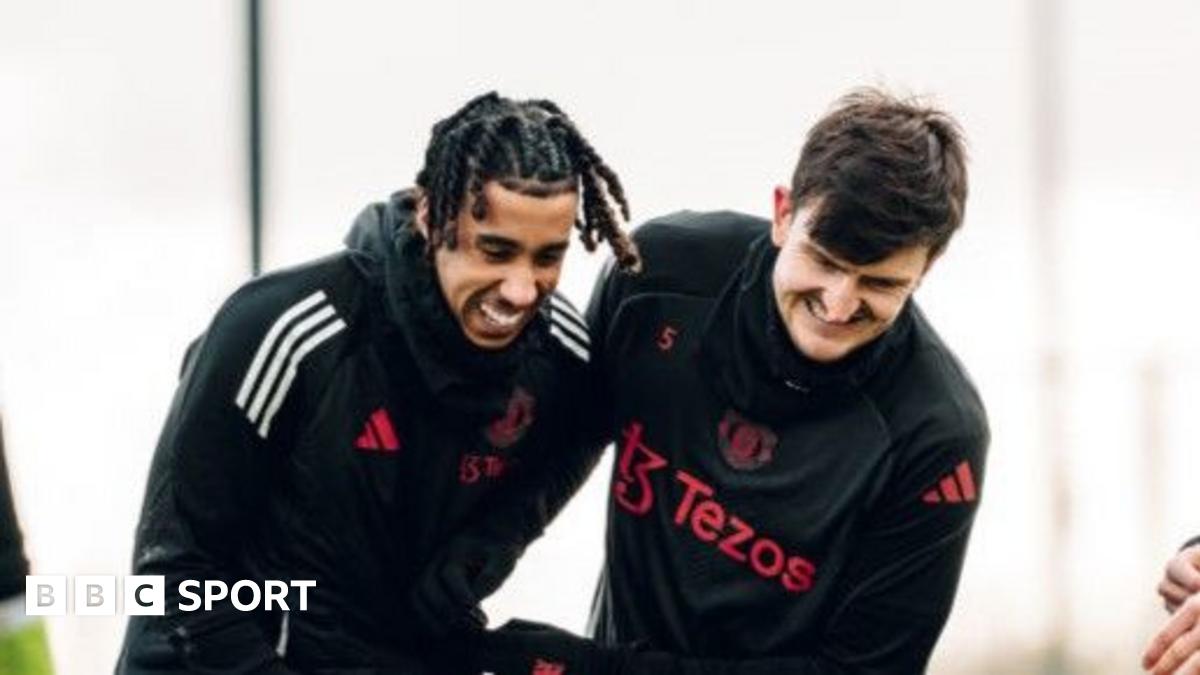 Premier League LIVE build-up: Team news as Bukayo Saka and Harry Maguire return for Arsenal & Man Utd respectively   BBC