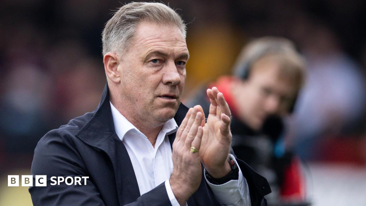 Scott Lindsey: York City appoint former Crawley boss after sacking Stuart Maynard