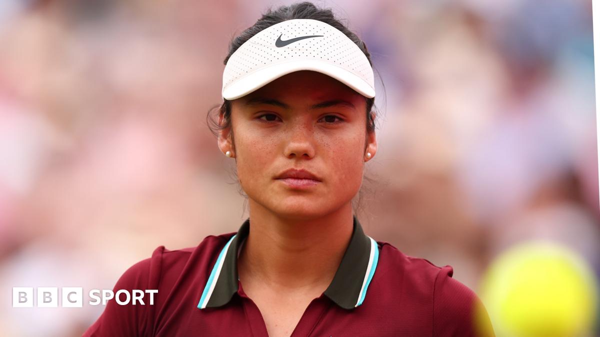 Wimbledon 'did amazing job' over stalker - Raducanu