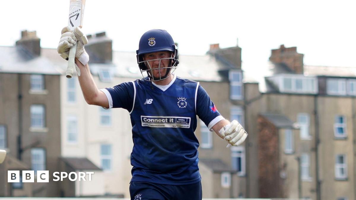 Dawson leads Hampshire past Yorkshire into One-Day Cup final