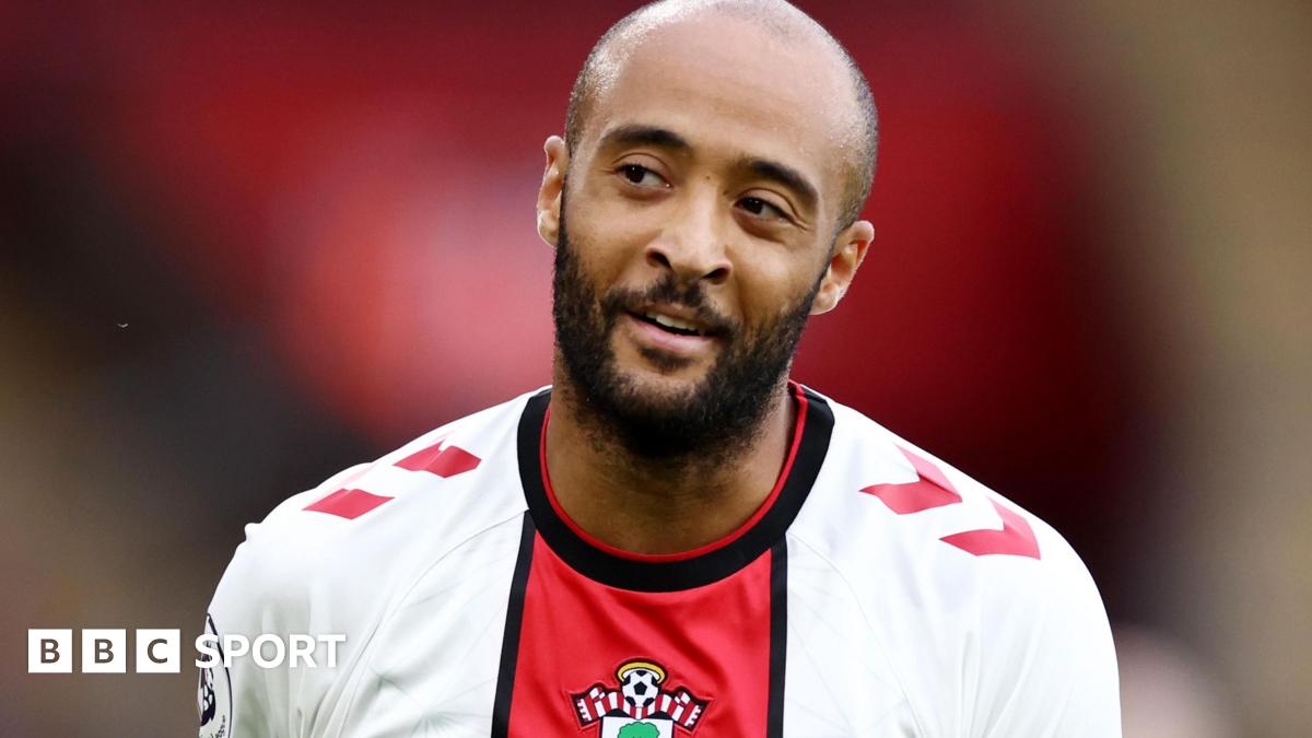 Sheff Wed sign ex-England & Saints winger Redmond