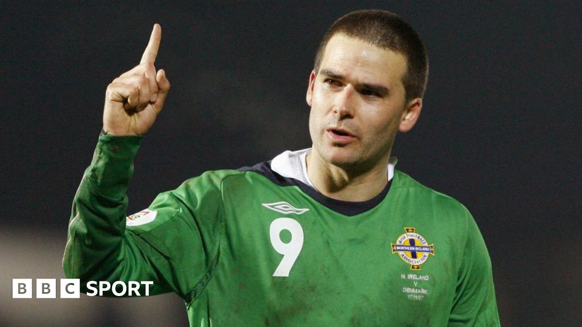 David Healy and the greatest Christmas football chant