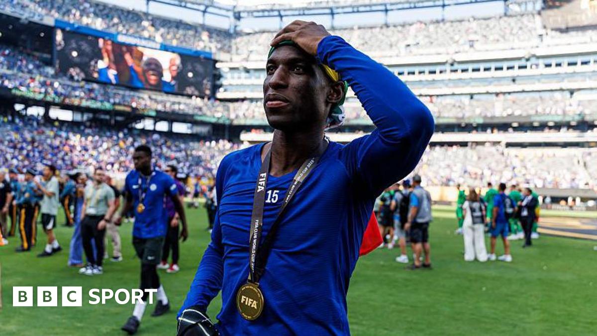 Chelsea agree to let striker Jackson leave club