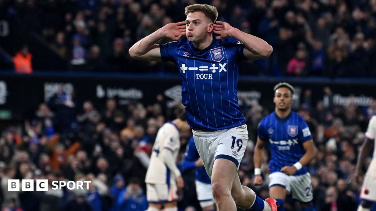 Ipswich Town news: Liam Delap praised by Paul Robinson - BBC Sport