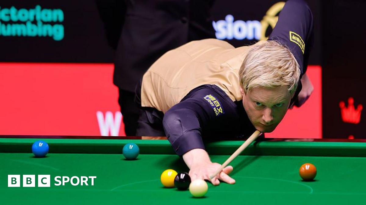 विश्व चैम्पियनशिप 2026: नील रॉबर्टसन ने जॉन हिगिंस पर क्वार्टर फाइनल में बढ़त बनाई