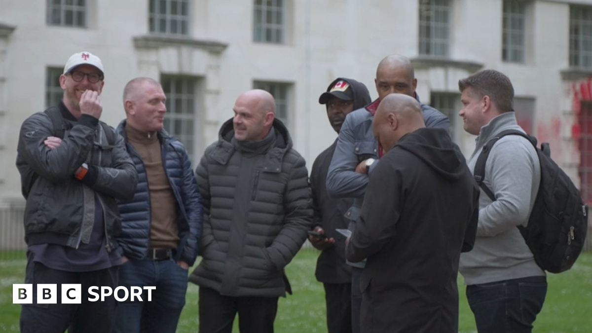 Former footballers to meet government over 'financial abuse'