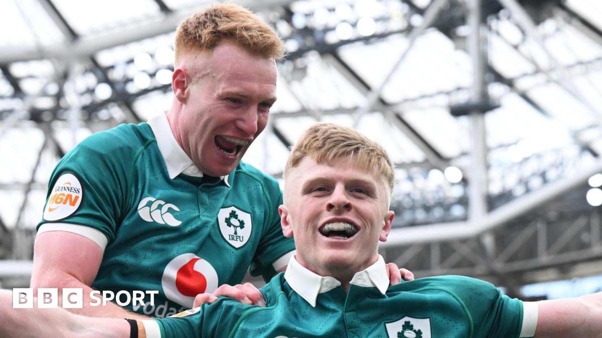 Ireland beat Scotland to keep title hopes alive