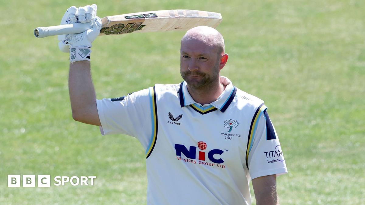 Yorkshire Dominates Essex, Sets 519-Run Lead in County Championship