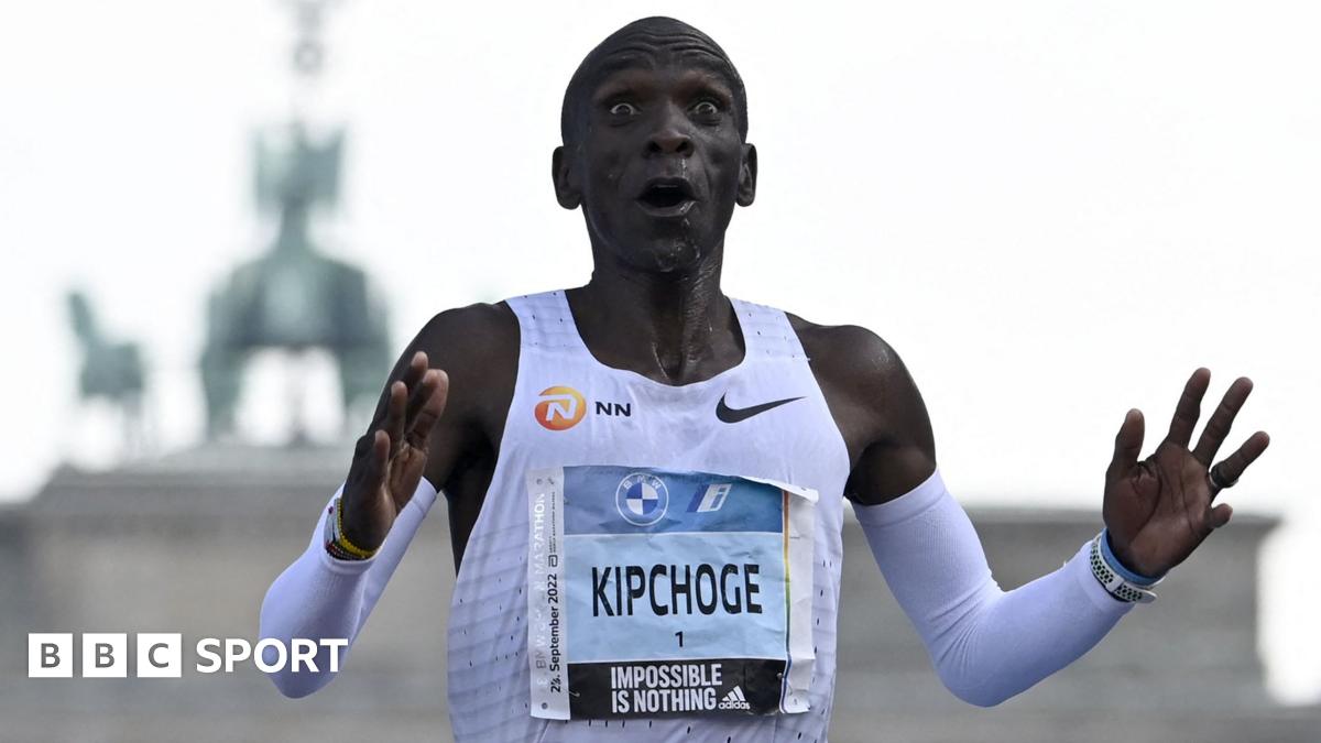 Eliud Kipchoge breaks his own marathon world record in Berlin - BBC Sport