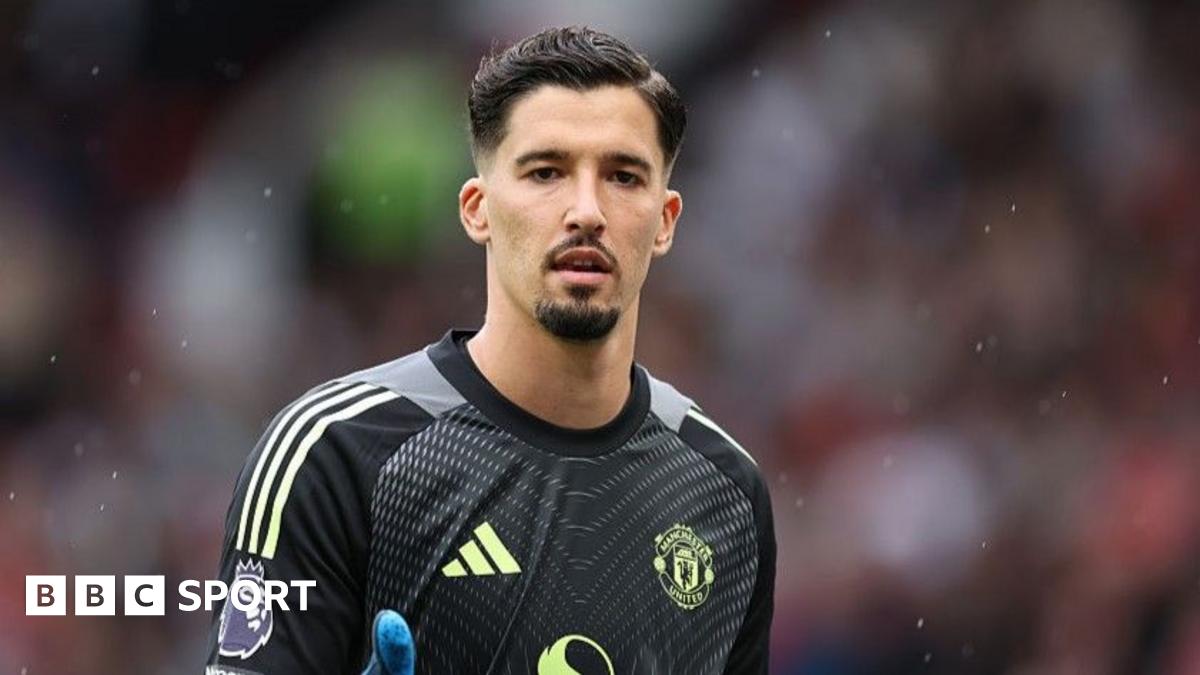 Bayindir keeps Man Utd spot after Lammens' arrival