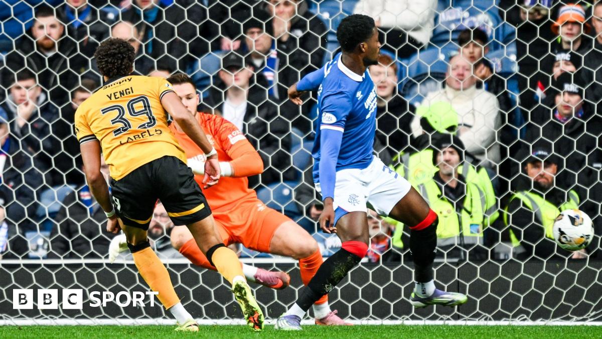 'No handball problem' in Premiership, says Collum