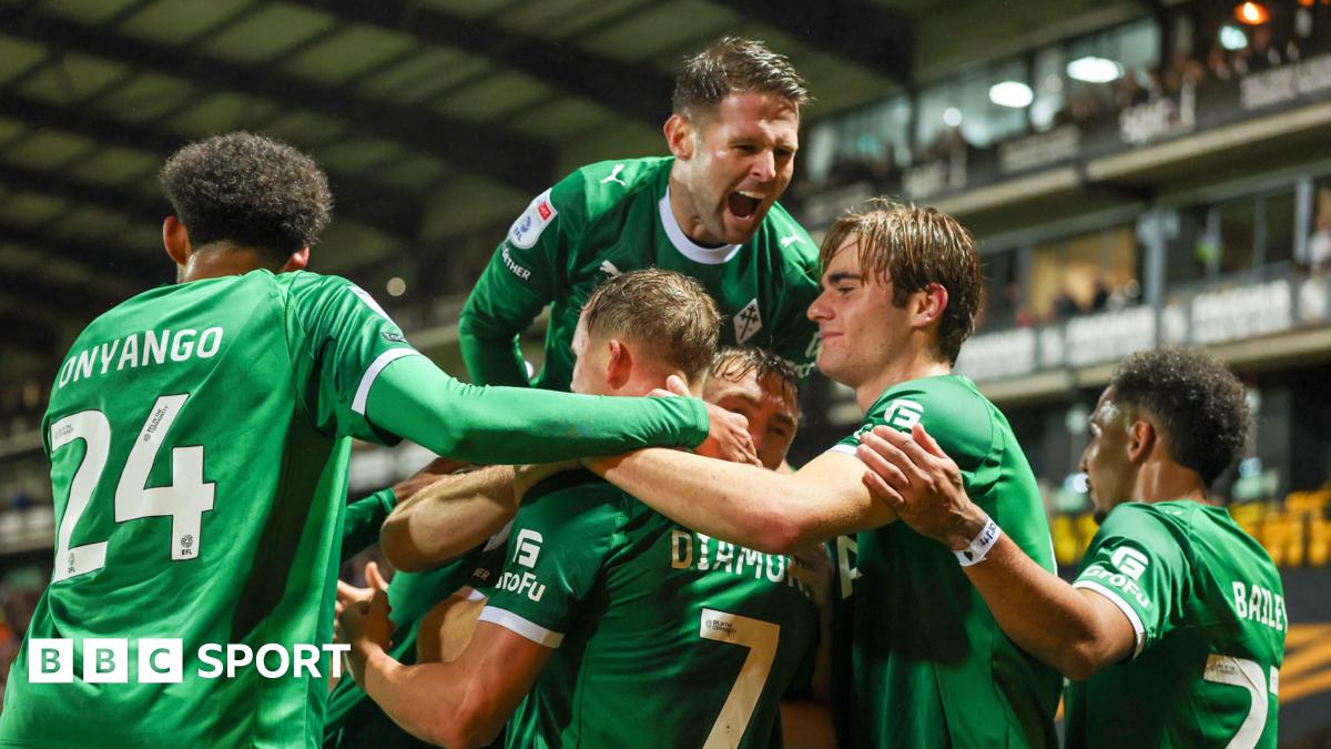 Stockport County Rise to League One Summit with 3-0 Win Over Port Vale