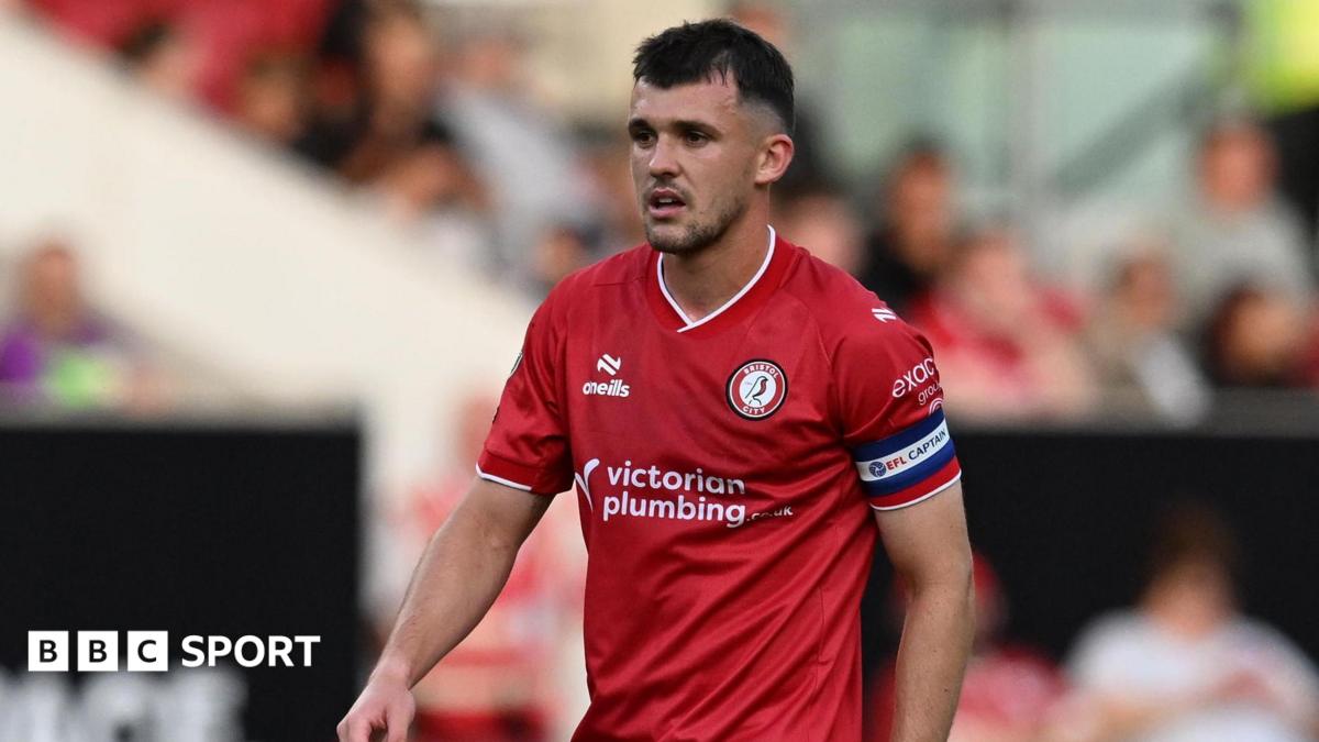 bbc.co.uk - BBC Sport - Jason Knight: Bristol City remain in talks with captain over future