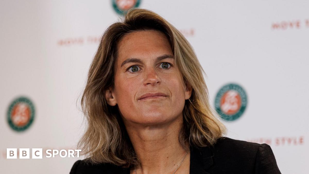 Women are 'worthy' but all-male French Open night sessions continue
