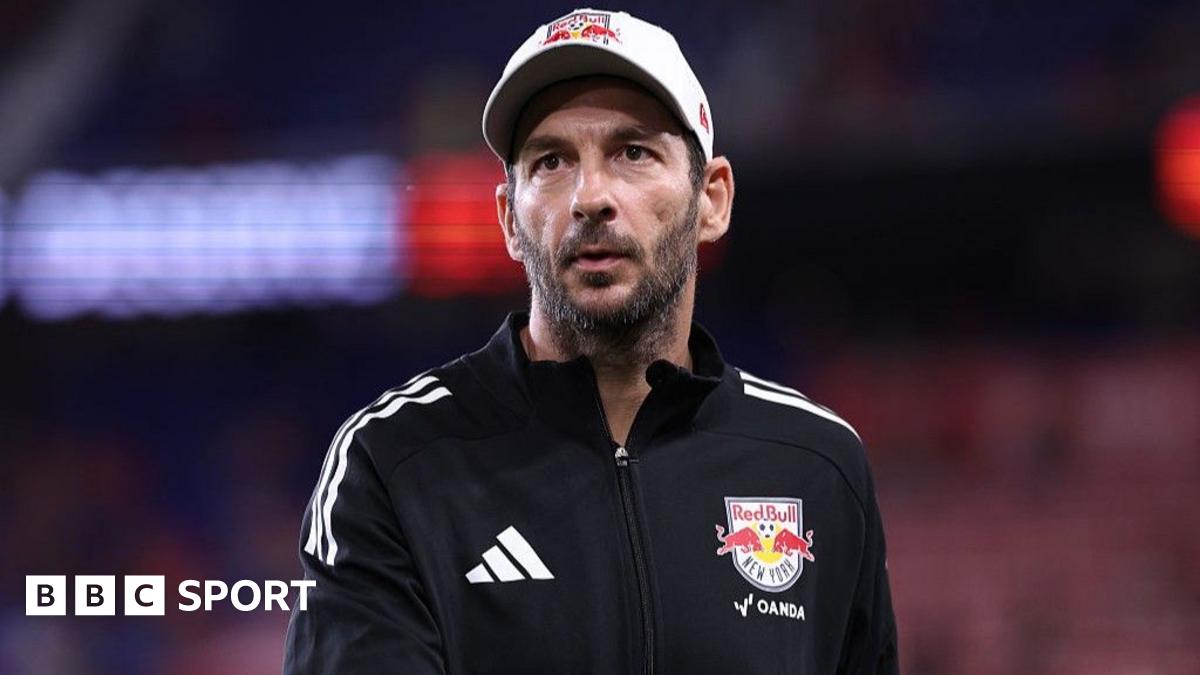 Schwarz in talks with Aberdeen but is only one 'candidate'