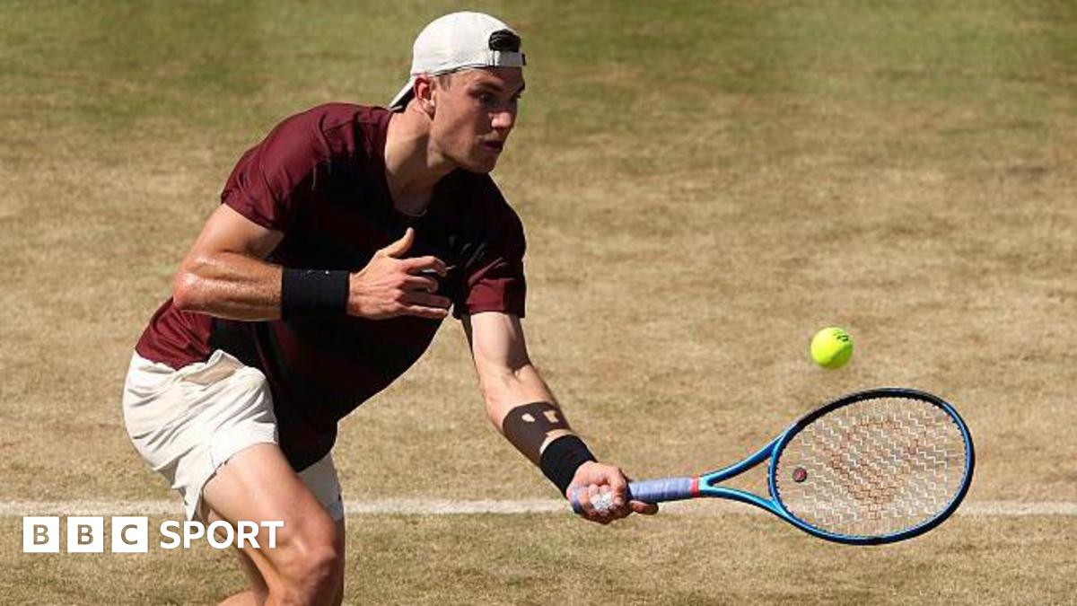 Draper beats Popyrin to reach Queen's last eight