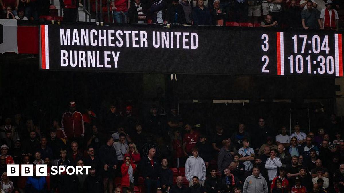 Could a stopped clock end time-wasting in football?