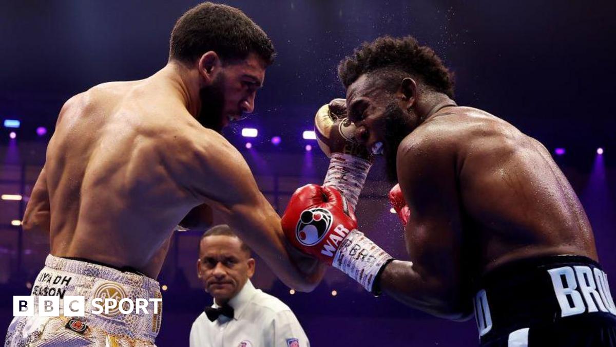 Beterbiev vs Bivol 2: Briton Hamzah Sheeraz pertarungan dengan Carlos Adames berakhir dengan imbang kontroversial