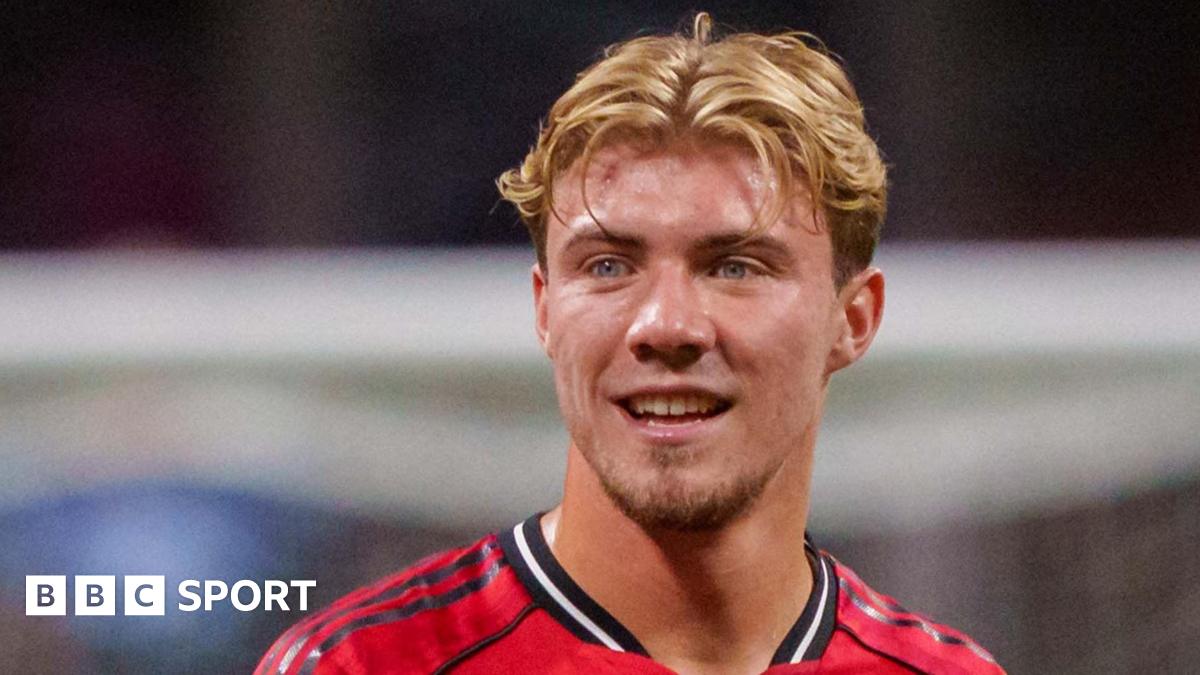 Man Utd forward Hojlund joins Napoli on loan