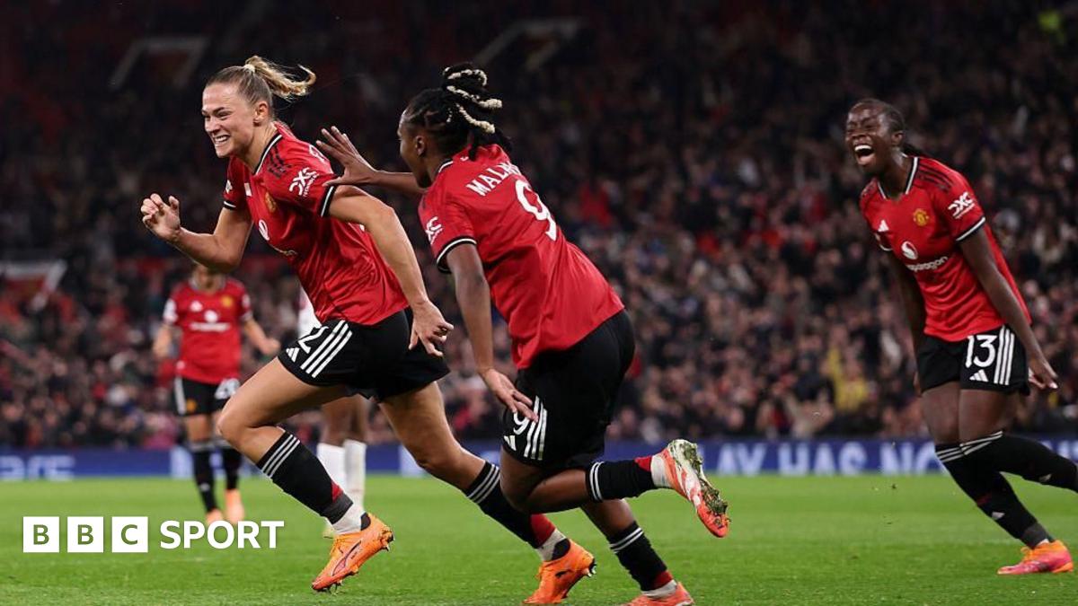 El Manchester United venció al PSG en el regreso de Mary Earps a Old Trafford