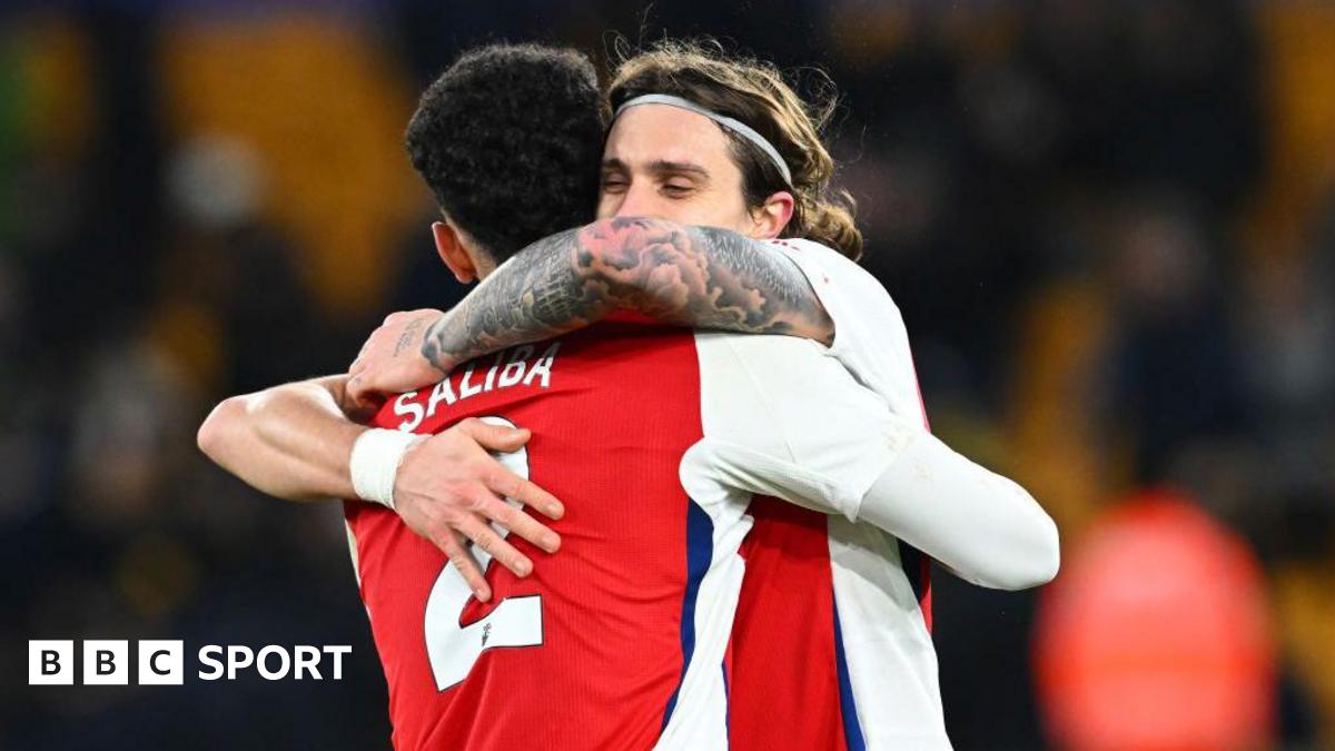 Arsenal Edges Wolves 1-0, Maintains Title Pressure