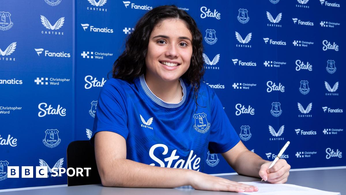 Everton Signs Louna Ribadeira on Loan