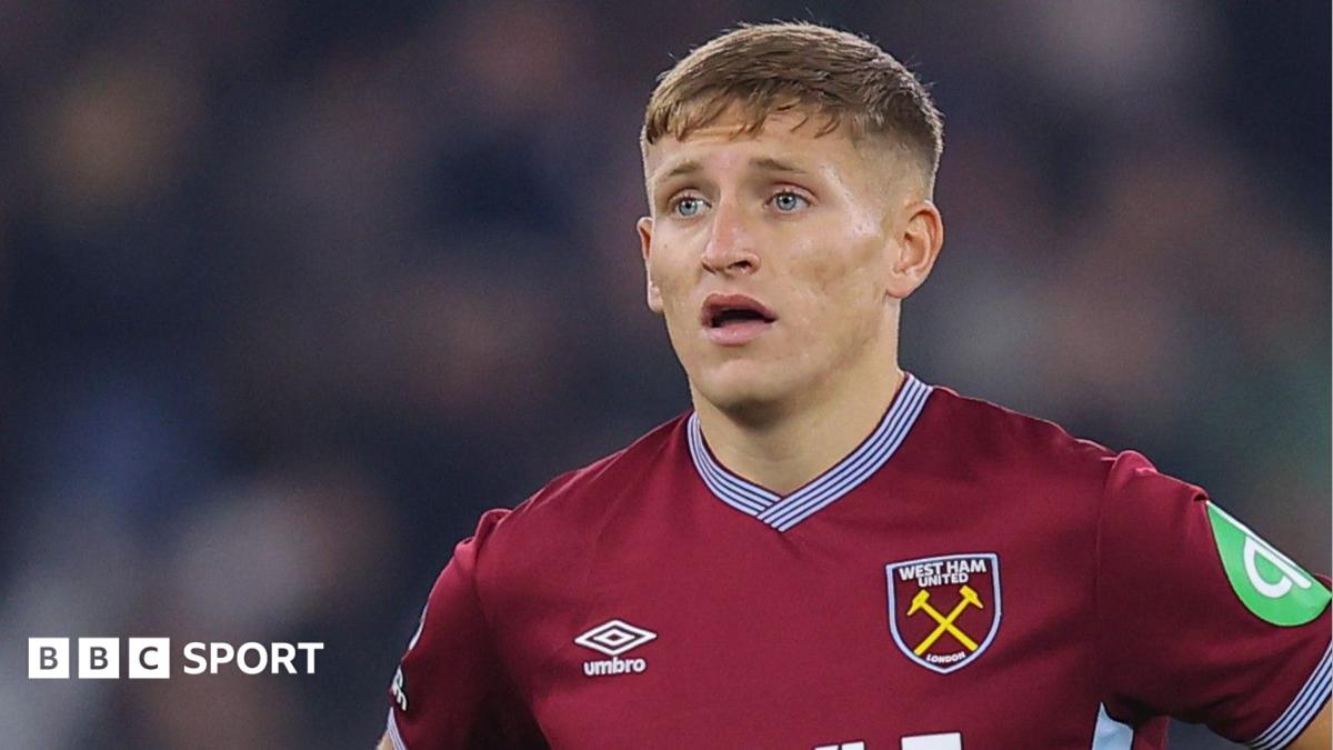 Callum Marshall: Luton Town sign West Ham United striker for undisclosed fee