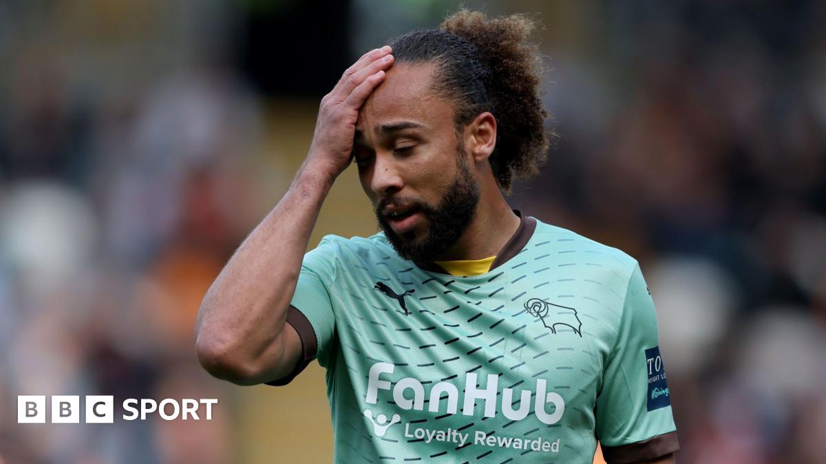 Huddersfield Town Signs Forward Marcus Harness from Ipswich