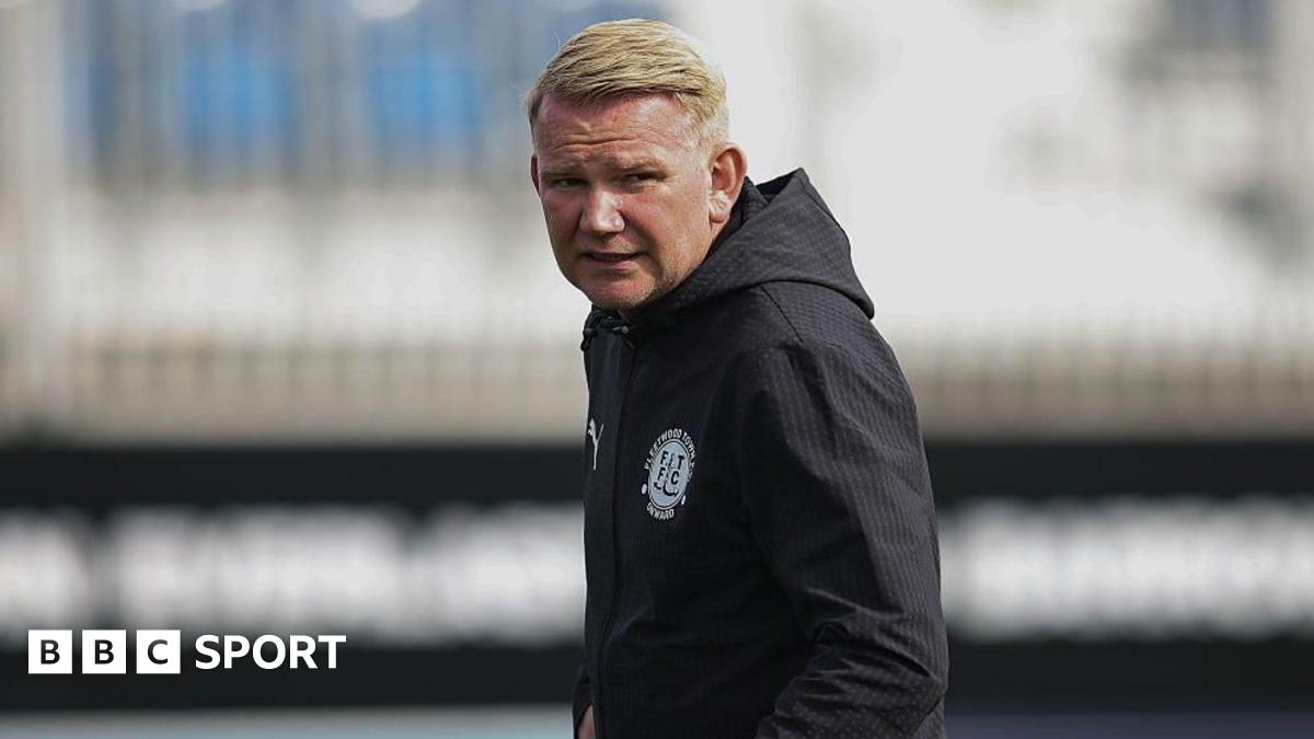League Two Fleetwood sack head coach Wild