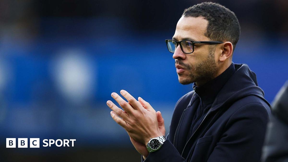 Rosenior sacked by Chelsea after three months in charge