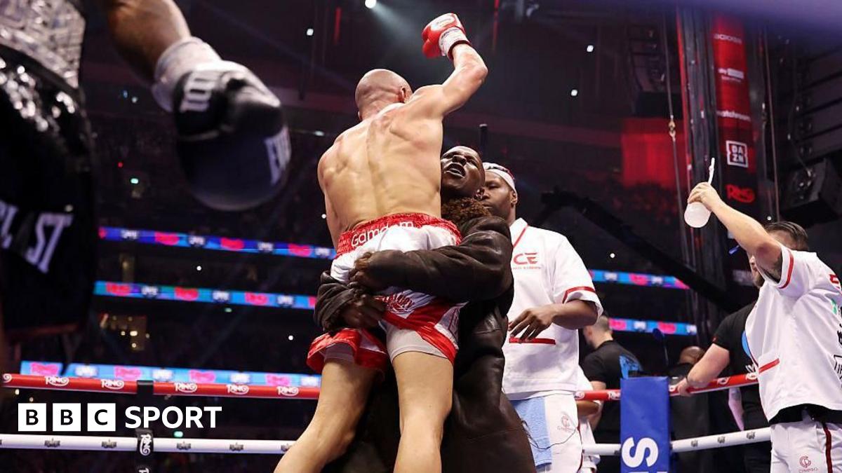 Eubank vs Benn RECAP: Reaction and analysis as Chris Eubank Jr beat Conor  Benn, with fathers Eubank Sr & Nigel at ringside - BBC Sport