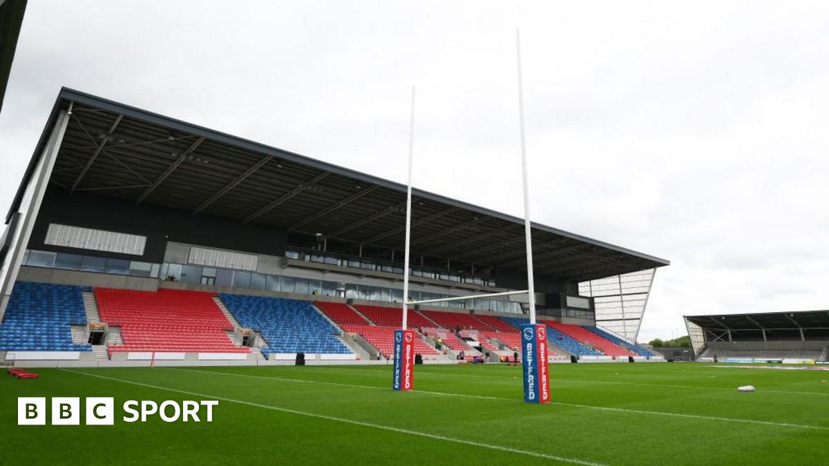 Salford Red Devils: RFL orders Super League club to sell players