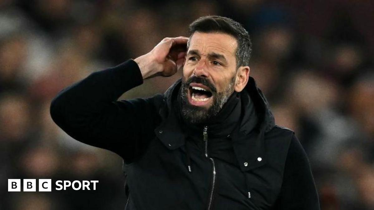 Van Nistelrooy bersumpah Leicester ‘masih dalam pertarungan’ untuk menghindari drop