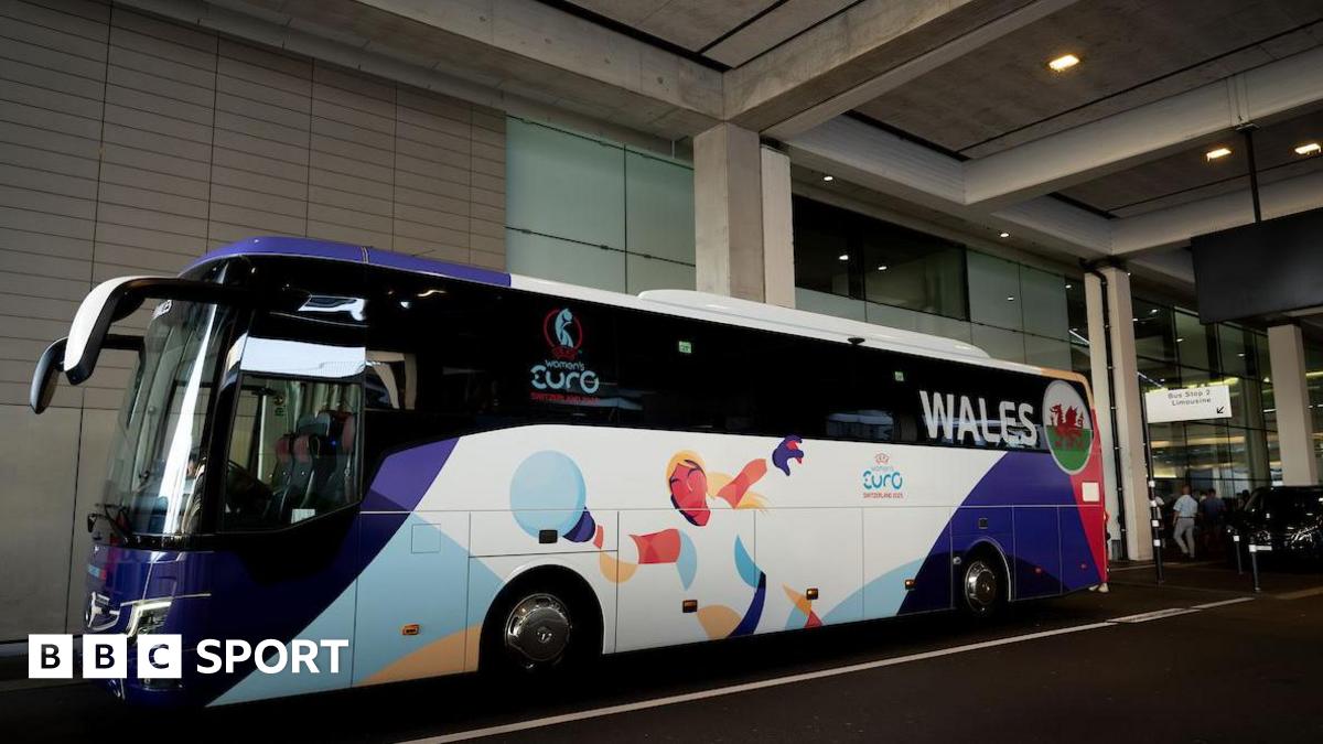 Wales team bus in collision - players OK, says Wilkinson
